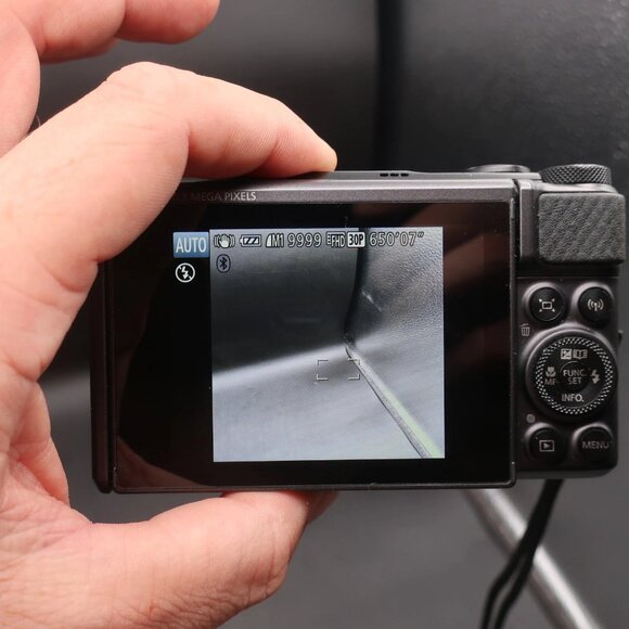 Canon PowerShot SX730 HS Digital Camera 20.3 MP W/40x Optical Zoom & 3" Tilt LCD - Picture 10 of 13